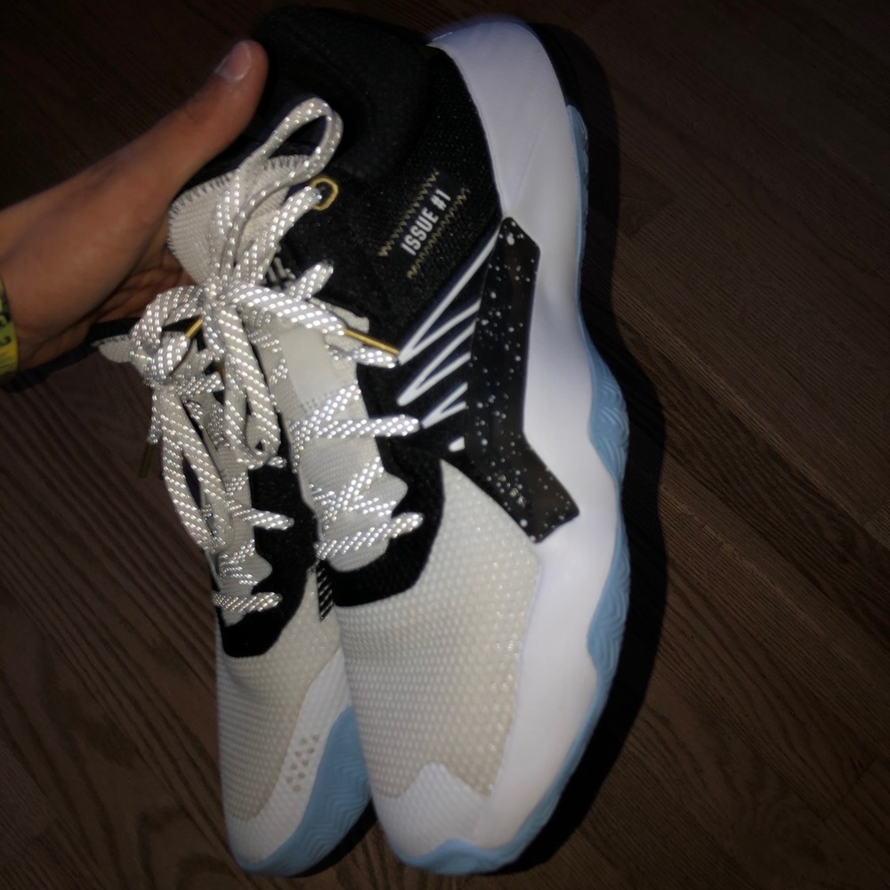 Adidas D.O.N Issue #1 Basketball Shoes